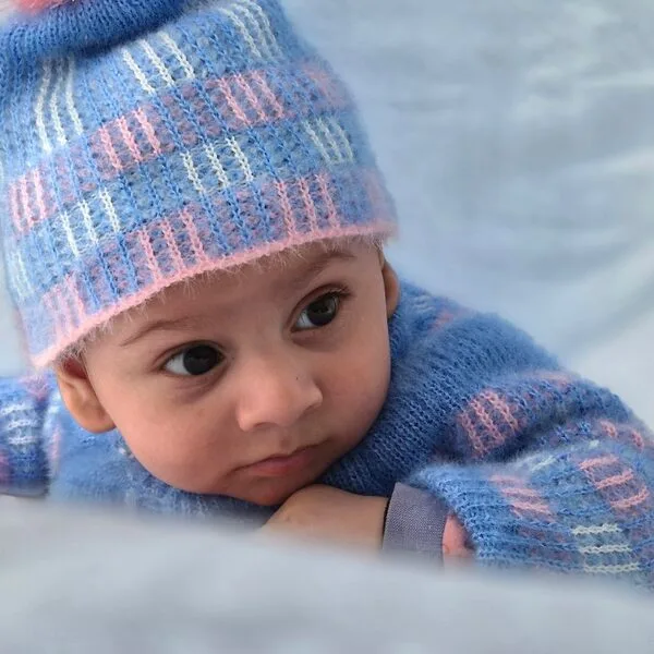 Gebreid babypakje